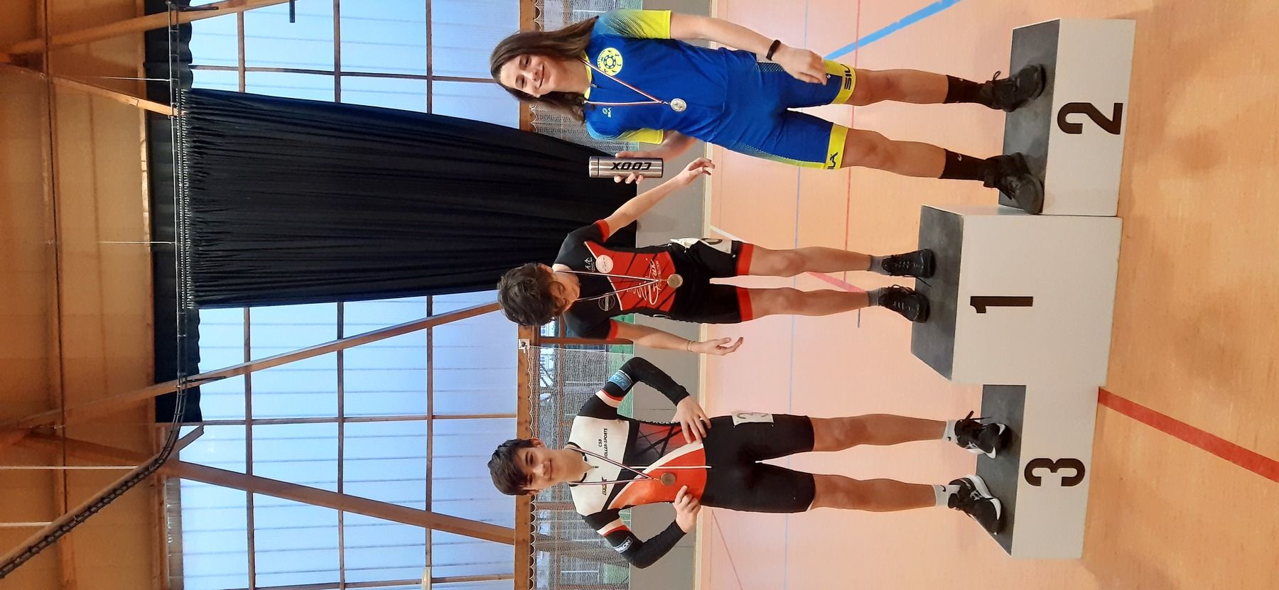 Podium avec COOX